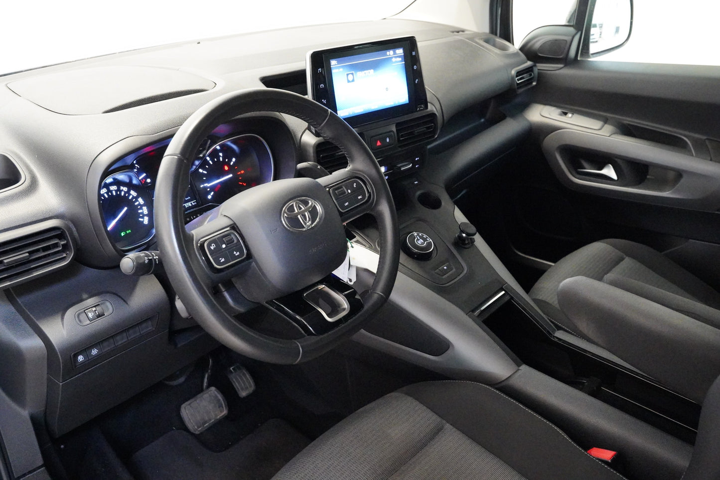 Toyota Proace City Verso 1.2T 96 kW Family L1