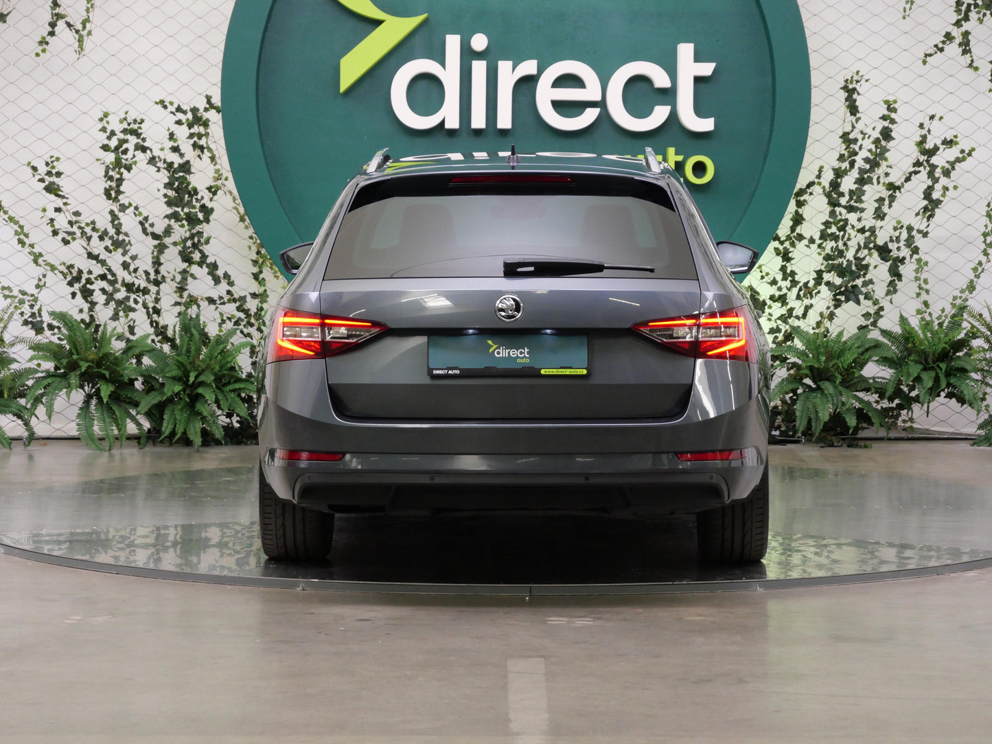 Škoda Superb 2.0 TDI 110 kW DSG L&K