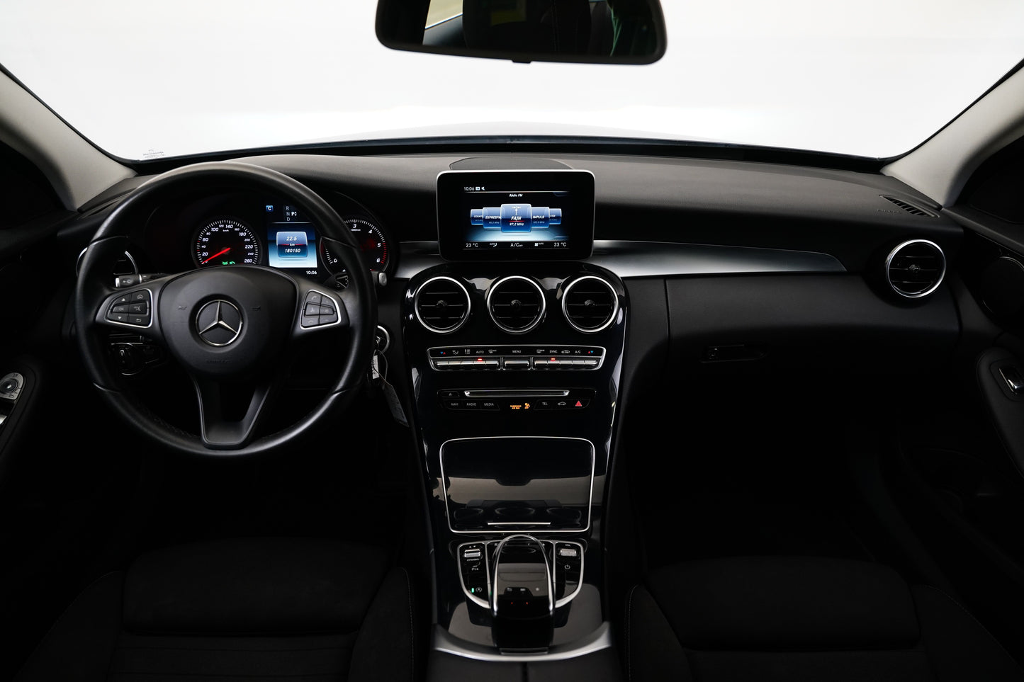 Mercedes-Benz Třídy C 220 d 125 kW Automatik