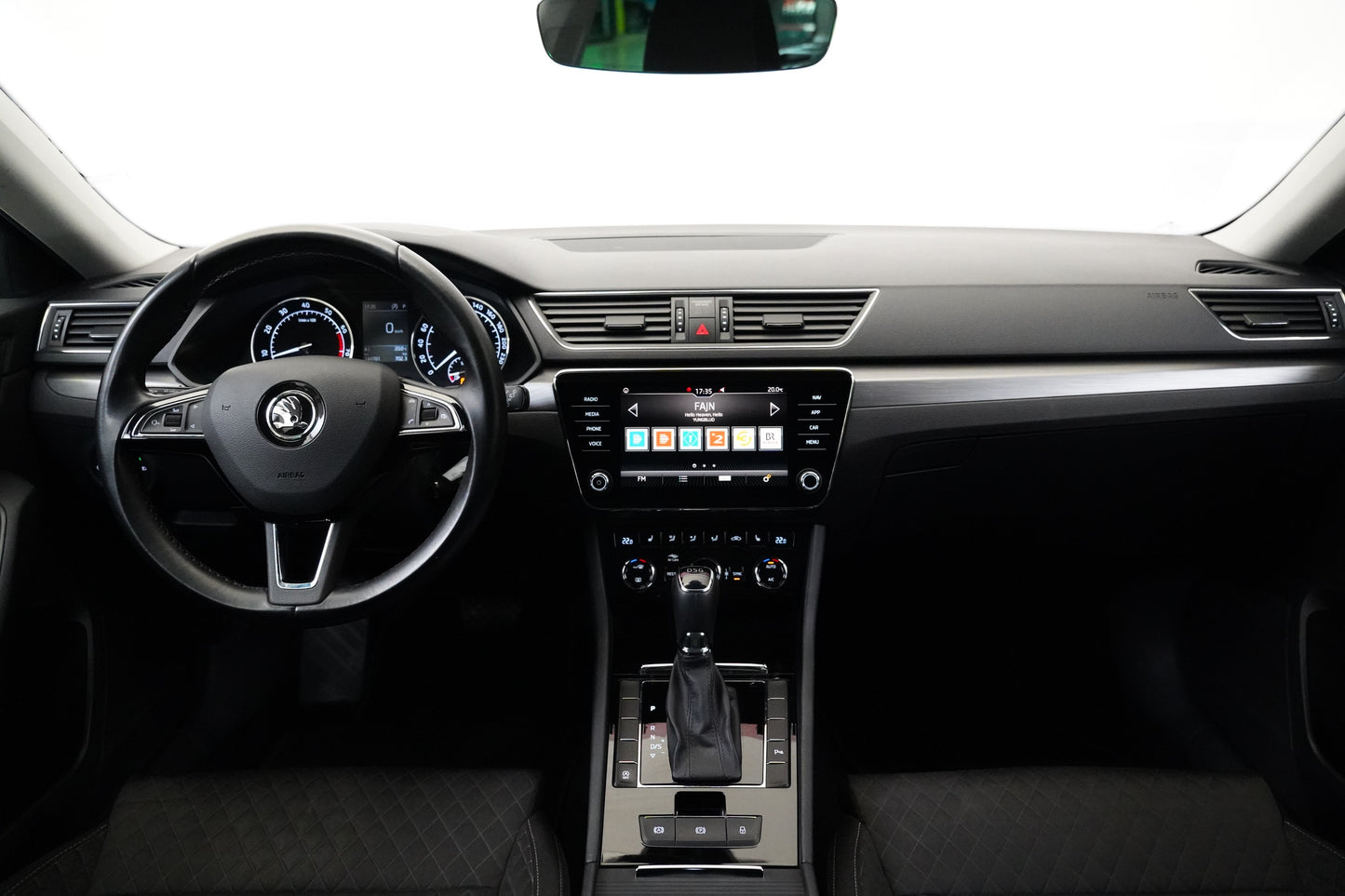 Škoda Superb 1.8 TSI 132 kW Style