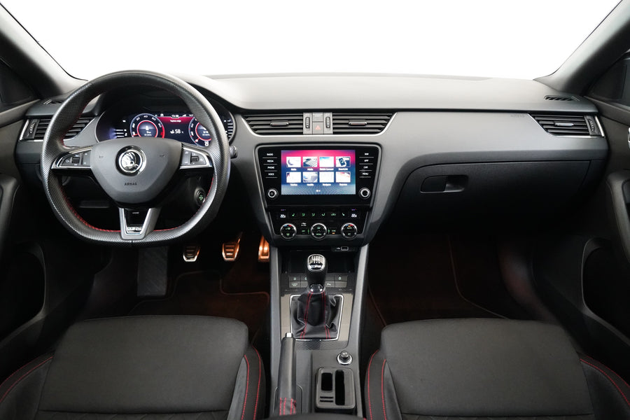 Škoda Octavia 2.0 TSI 180 kW RS – foto 5