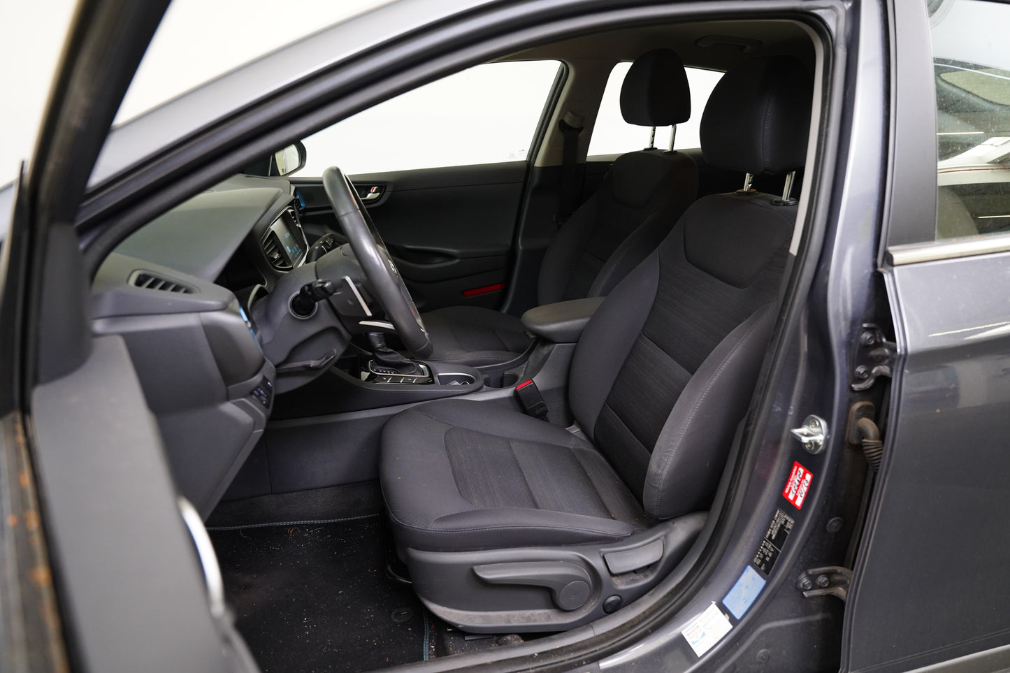 Hyundai IONIQ 1.6 Hybrid 77 kW Style