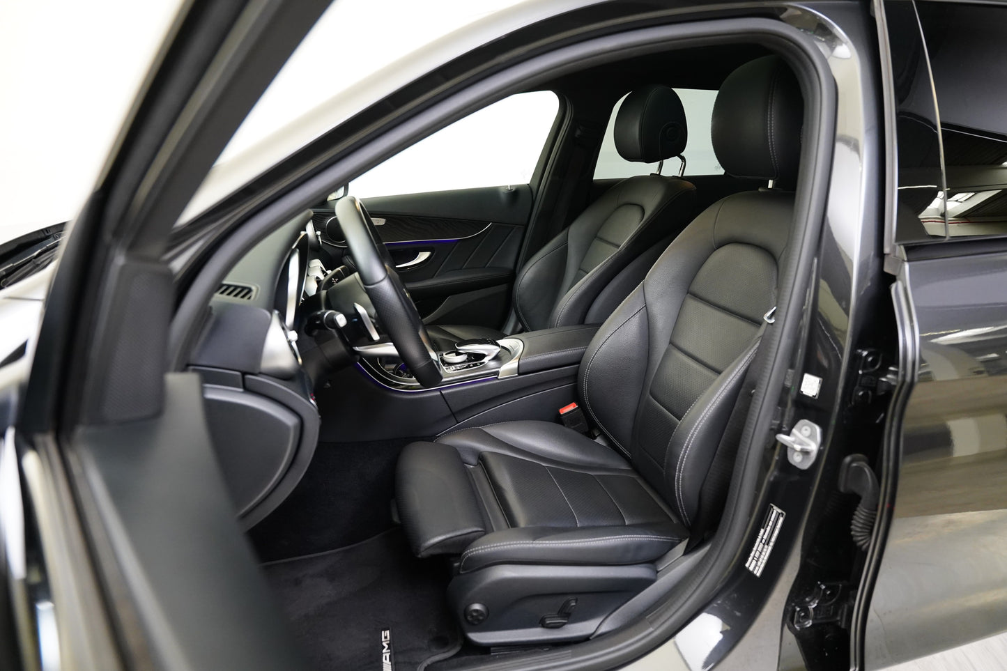 Mercedes-Benz Třídy C 300 d 180 kW 4MATIC AMG Line