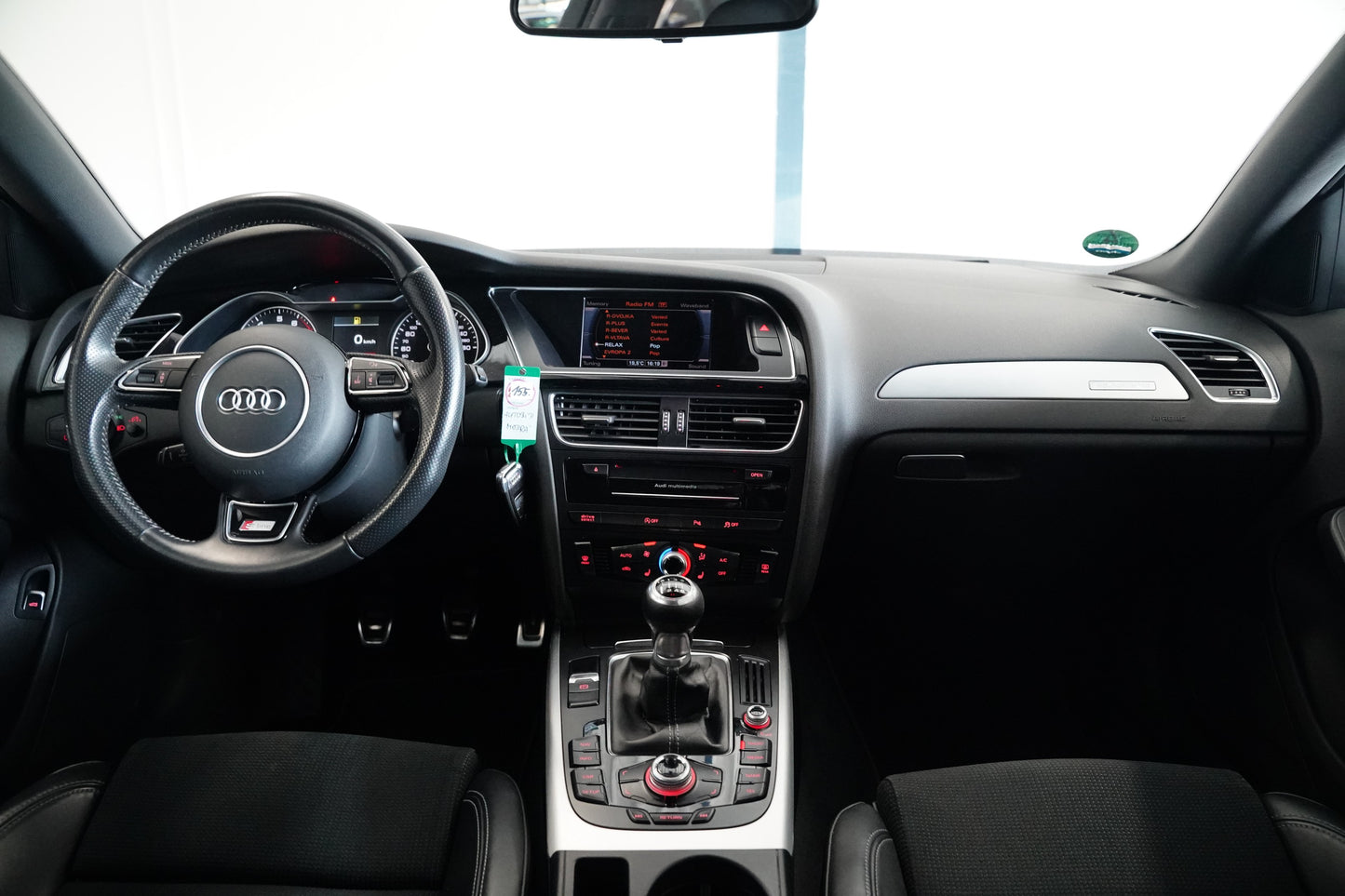 Audi A4 1.8 TFSI 125 kW quattro S line