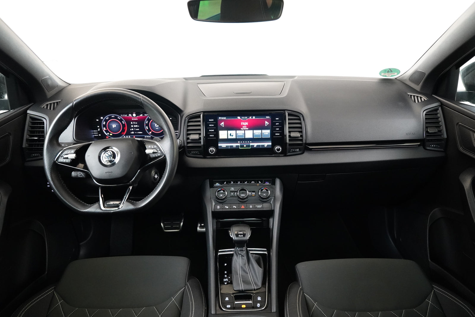 Škoda Karoq 2.0 TSI 140 kW Sportline 4x4 – foto 5