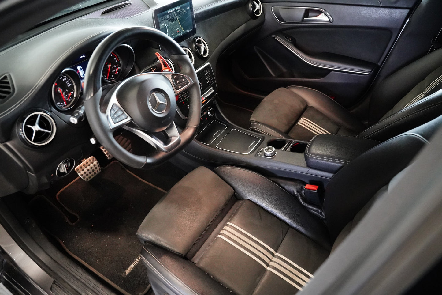 Mercedes-Benz CLA 200 CDI 100 kW AMG line