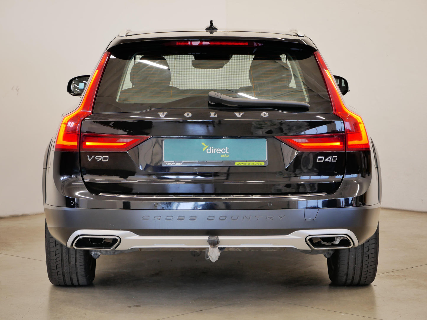 Volvo V90 D4 140kW AUT AWD Cross Country