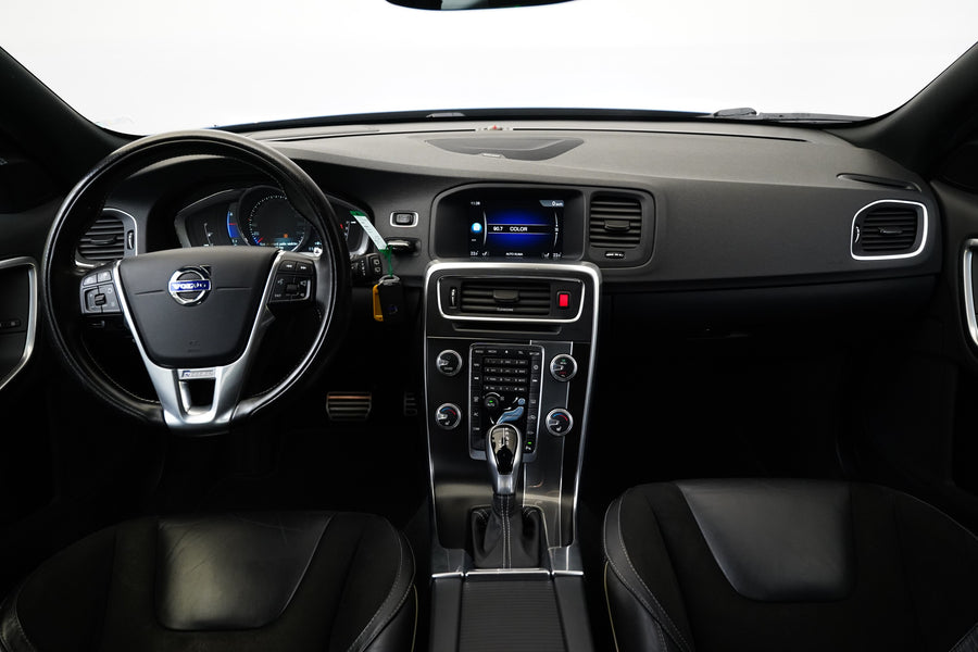 Volvo V60 2.0 T6 225 kW AWD R-Design – foto 5