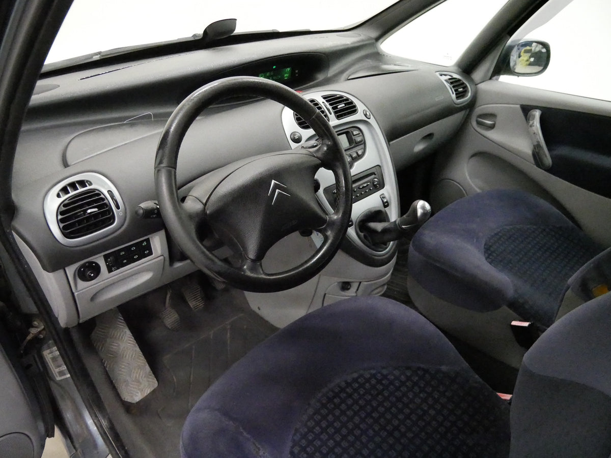 Citroën Xsara Picasso 1,6 HDi 80kW Exclusive – foto 5