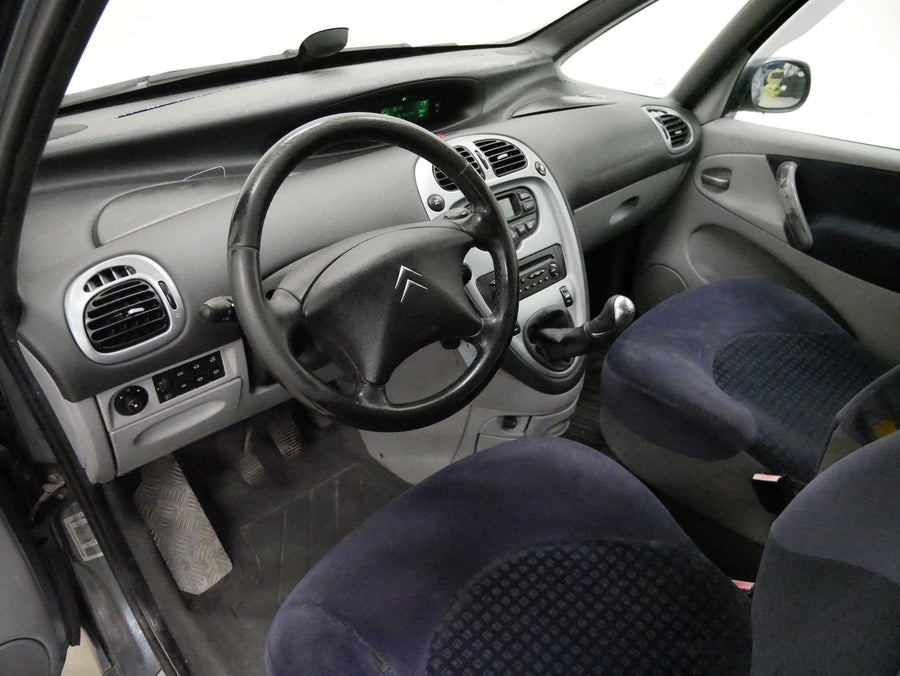 Citroën Xsara Picasso 1,6 HDi 80kW Exclusive – foto 5