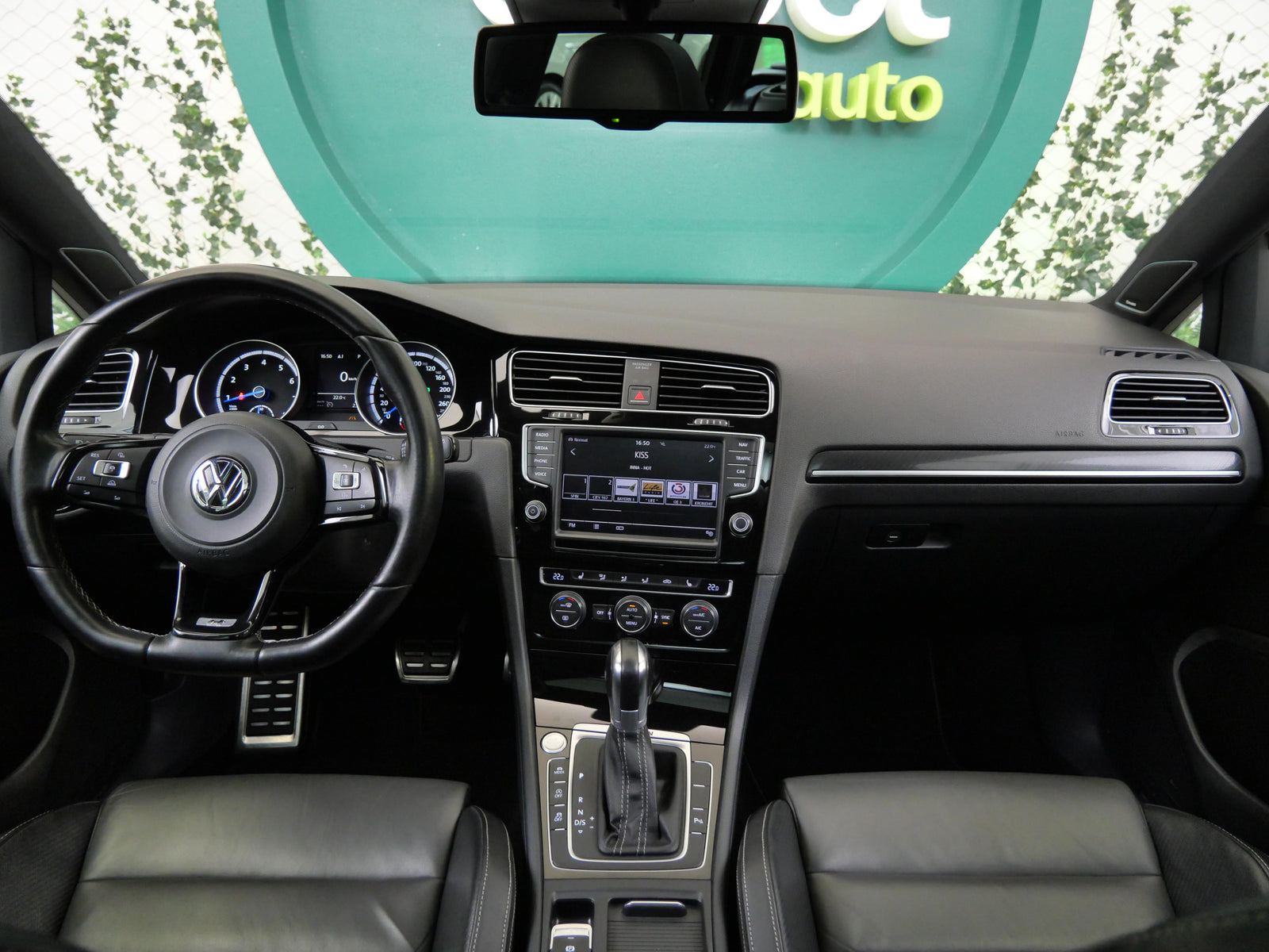 Volkswagen Golf 2.0 TSI 221 kW 4Motion "R" – foto 5