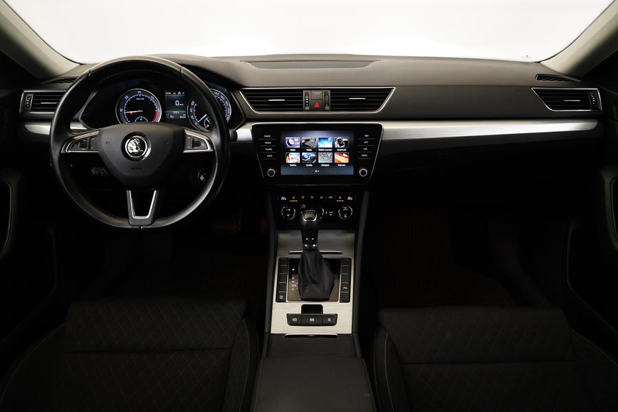 Škoda Superb 2.0 TDI 110 kW Ambition Plus – foto 5