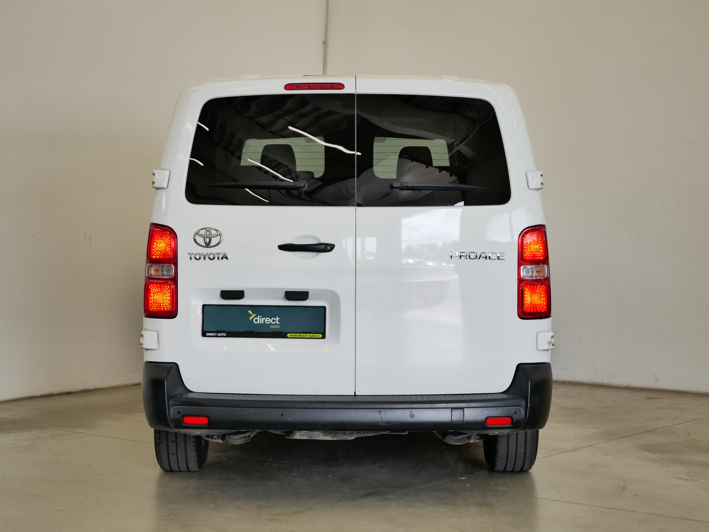Toyota Proace 1.5D 88 kW 8 míst