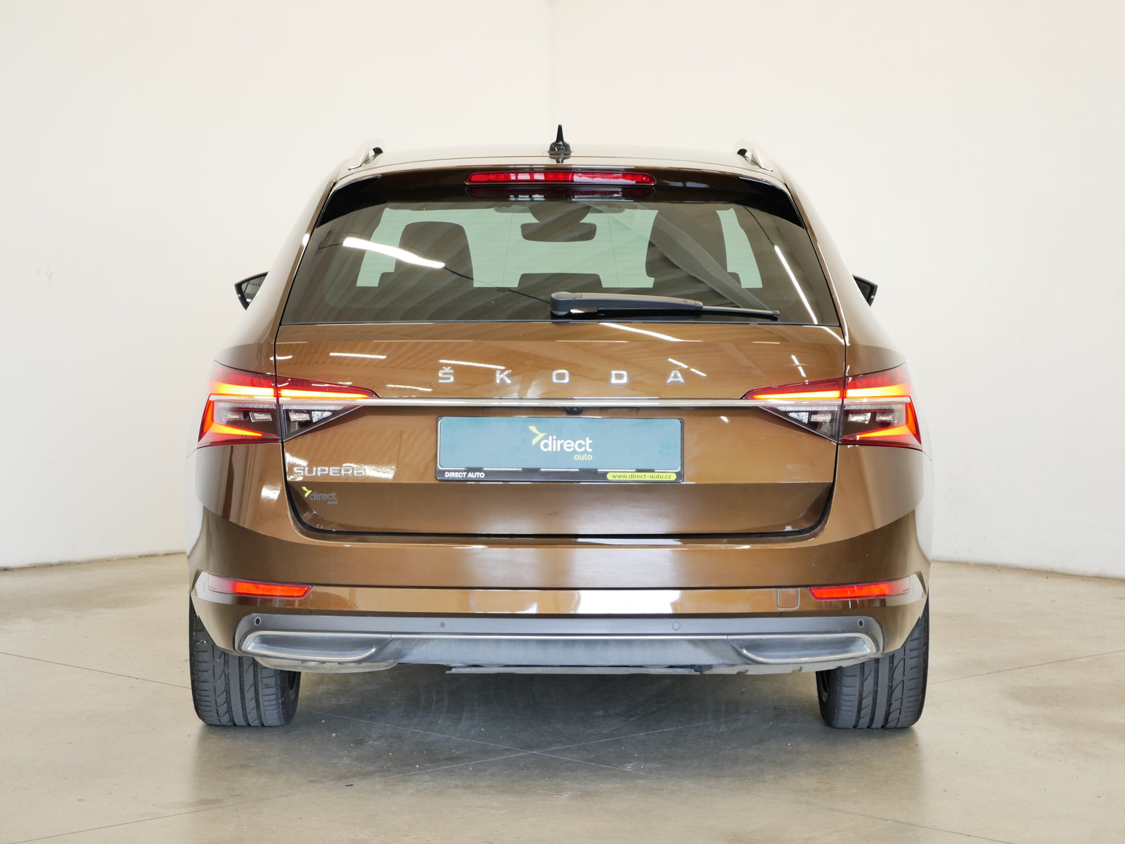 Škoda Superb 2.0 TDI 147 kW L&K – foto 6