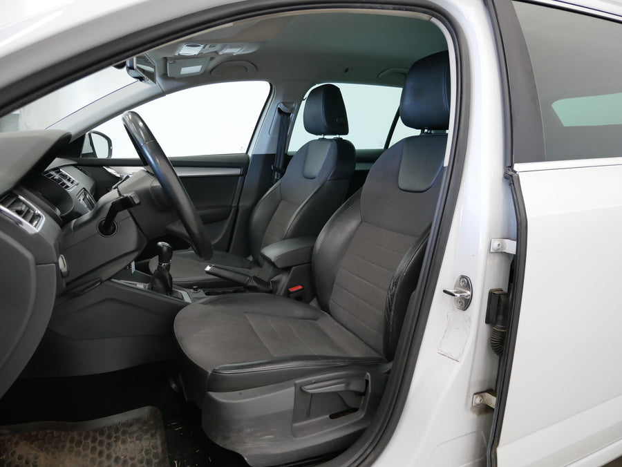 Škoda Octavia 2.0 TDI 110 kW Elegance – foto 6
