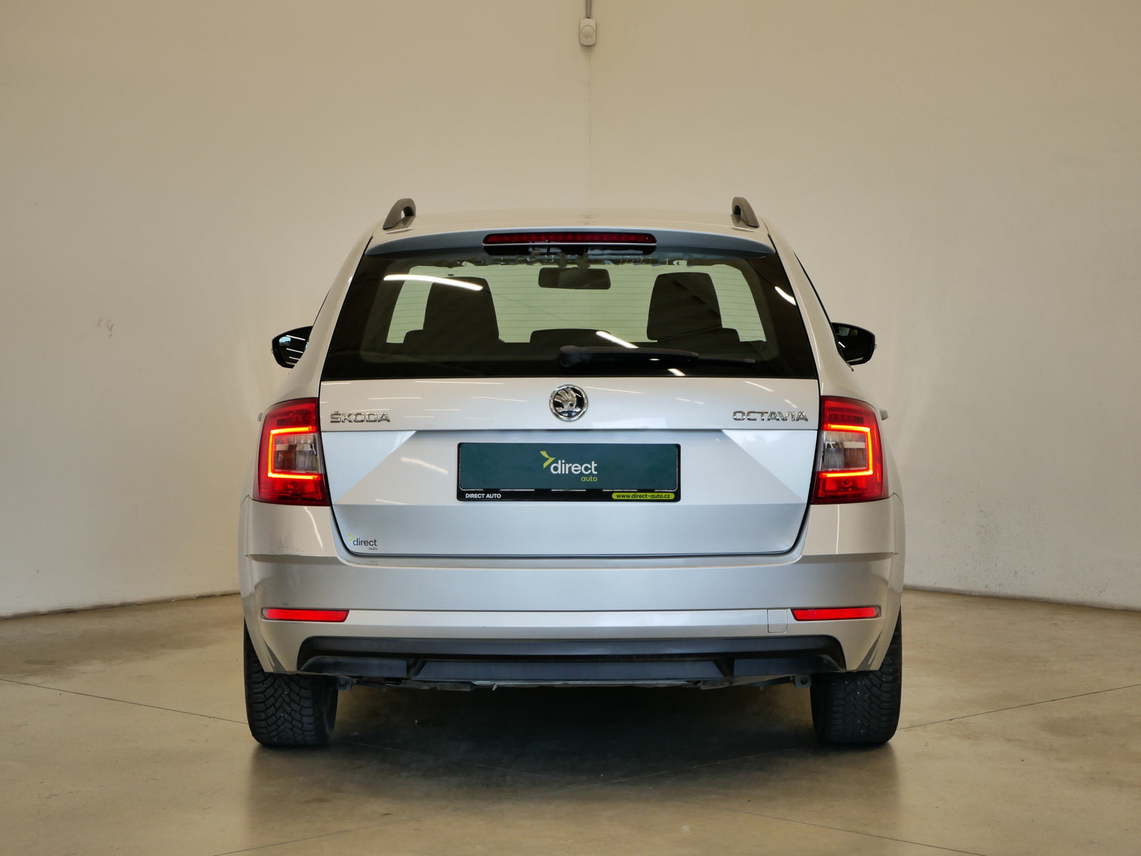 Škoda Octavia 1,6 TDi 85kW Ambition Plus – foto 6