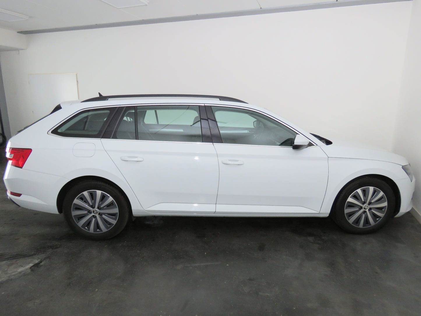 Škoda Superb 2.0 TDI 110 kW Ambition Plus