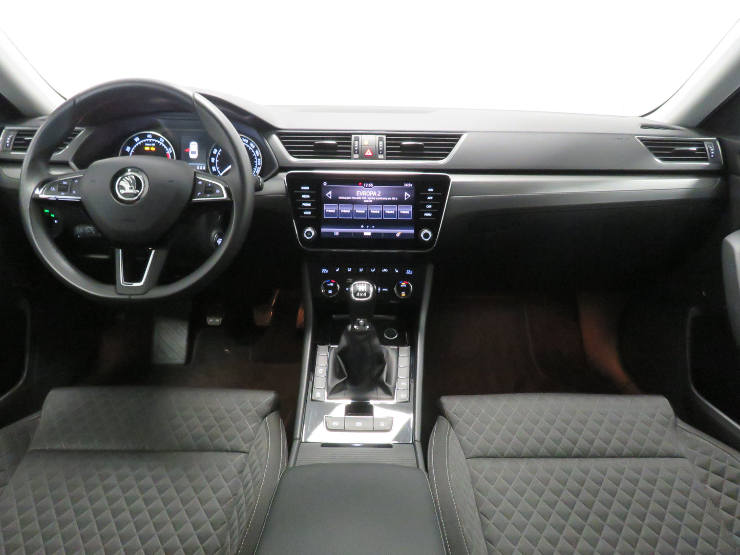 Škoda Superb 1.4 TSi 110kW Style 4x4