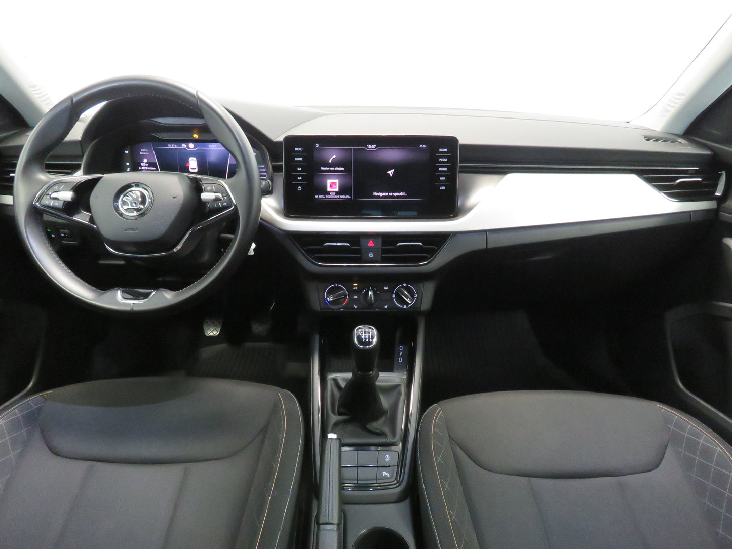 Škoda Kamiq 1.5 TSi 110kW Ambition Paket Extra