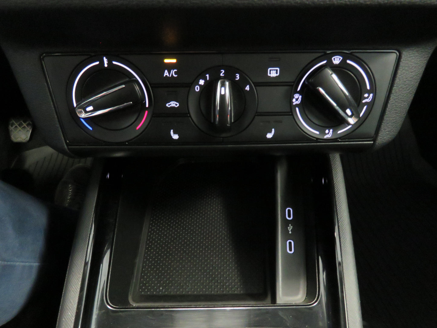 Škoda Kamiq 1.5 TSi 110kW Ambition Paket Extra
