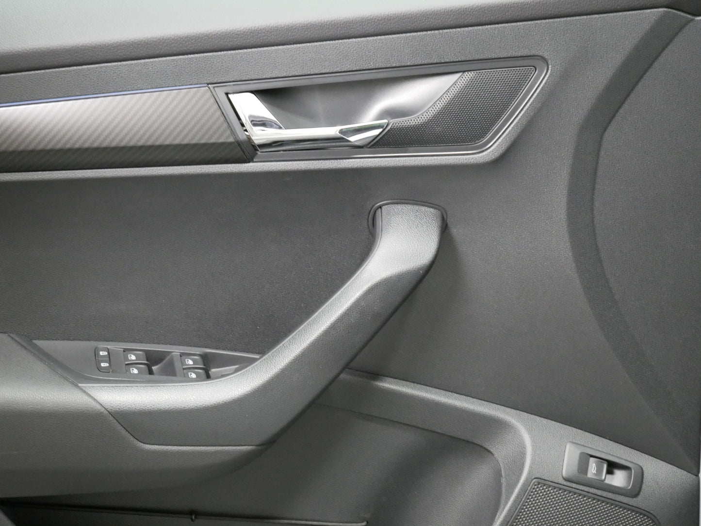 Škoda Karoq 2.0 TDI/110kW/DSG/4x4/SPORTLINE+/PANO/TAŽNÉ/CZ/DPH