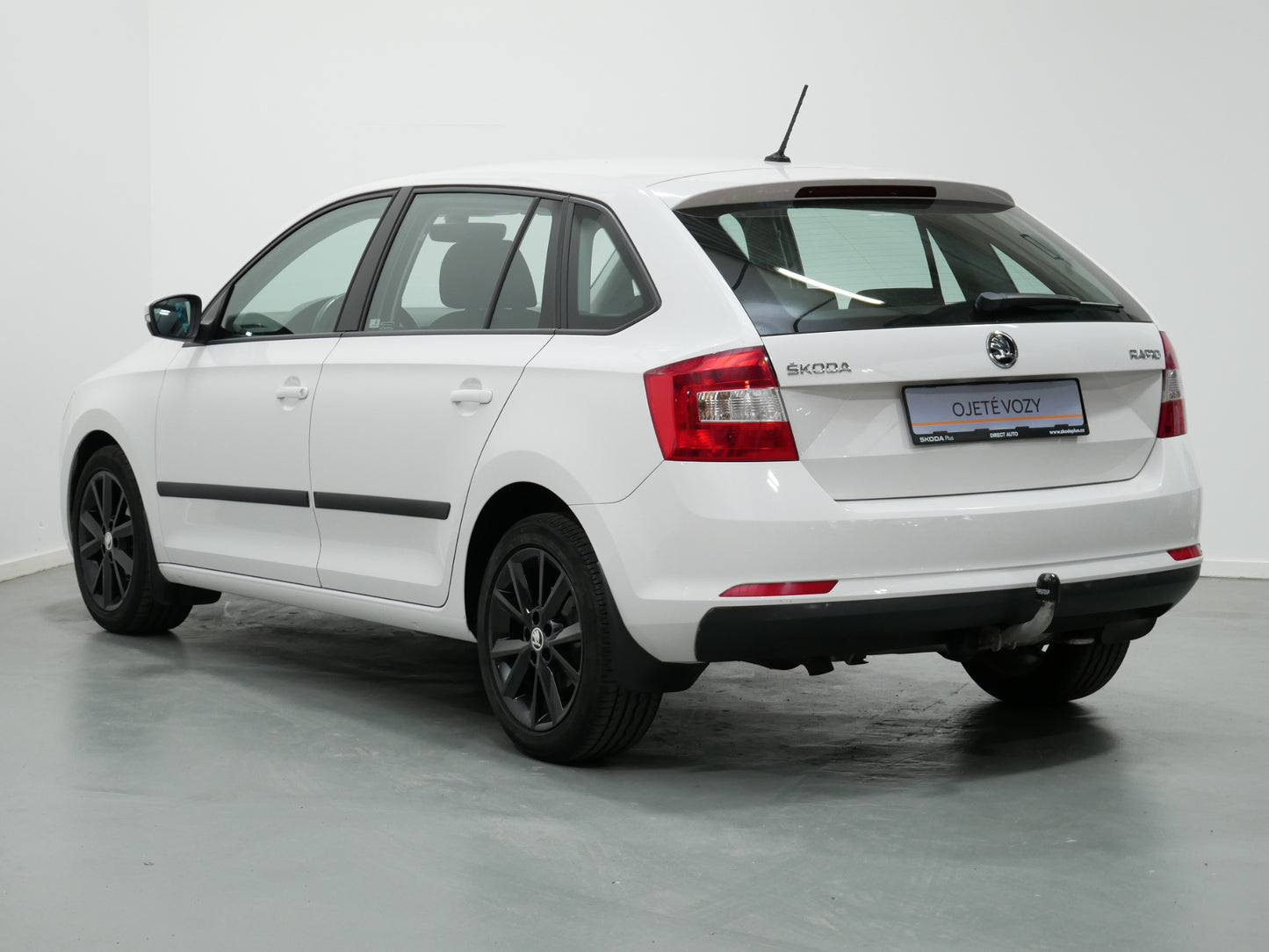 Škoda Rapid 1.4 TDI/66kW/AMBI+/TAŽNÉ/CZ
