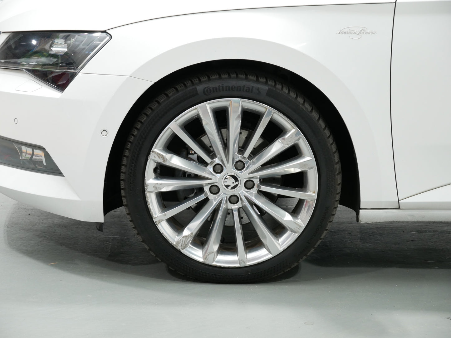 Škoda Superb 2.0 TDI/110 kW/L&K/PANO/DCC/CZ/NAVI/BI-XENONY/CANT