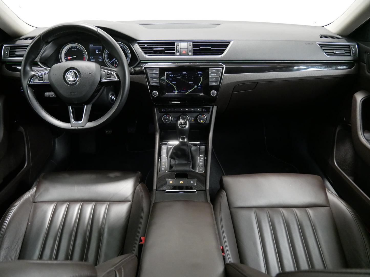 Škoda Superb 2.0 TDI/110 kW/L&K/PANO/DCC/CZ/NAVI/BI-XENONY/CANT