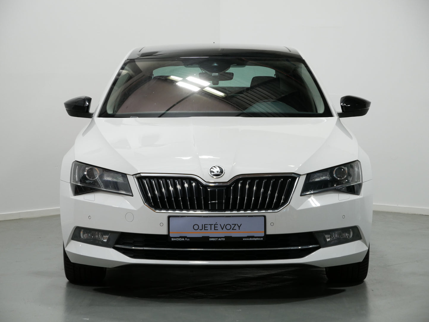 Škoda Superb 2.0 TDI/110 kW/L&K/PANO/DCC/CZ/NAVI/BI-XENONY/CANT