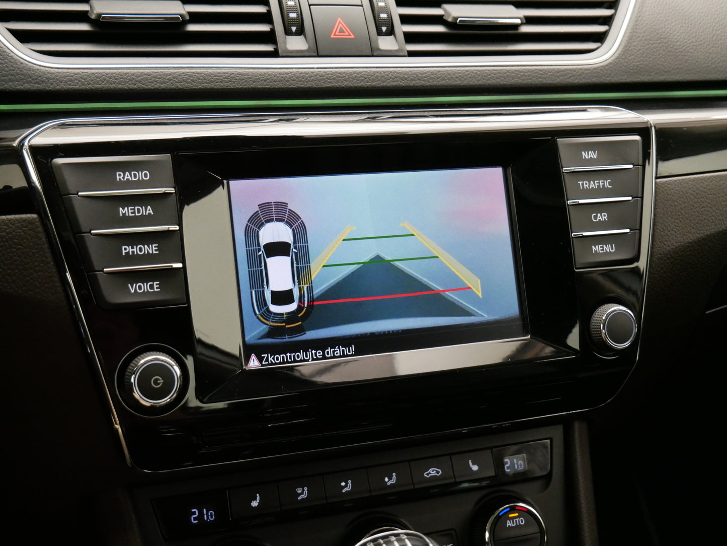 Škoda Superb 2.0 TDI/110 kW/L&K/PANO/DCC/CZ/NAVI/BI-XENONY/CANT