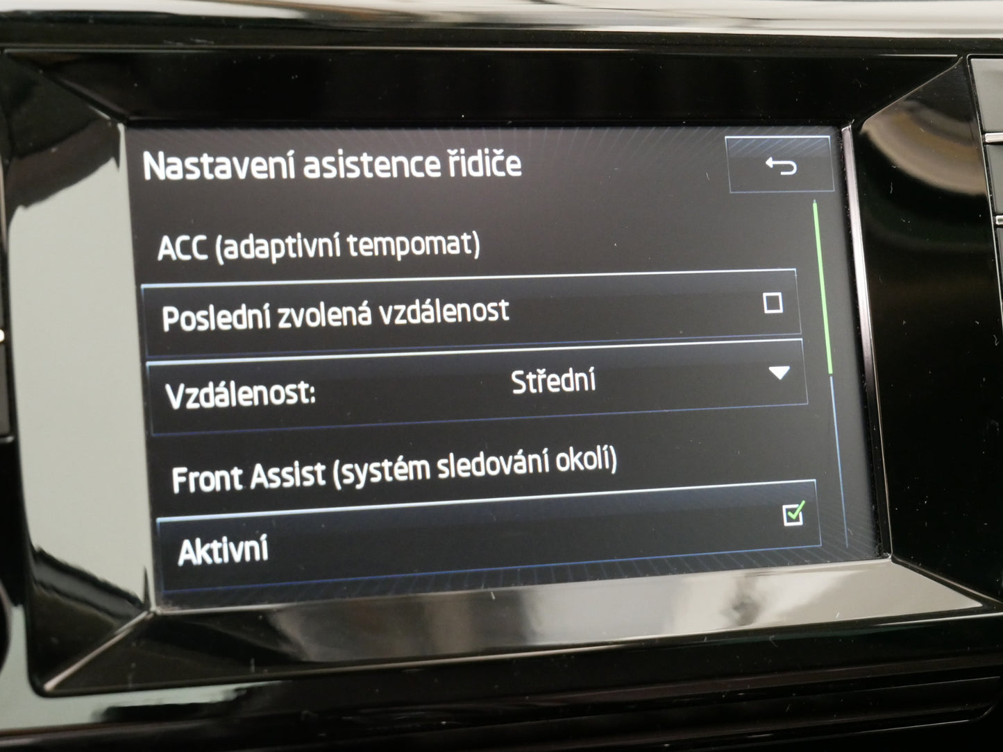 Škoda Superb 2.0 TDI/110 kW/L&K/PANO/DCC/CZ/NAVI/BI-XENONY/CANT