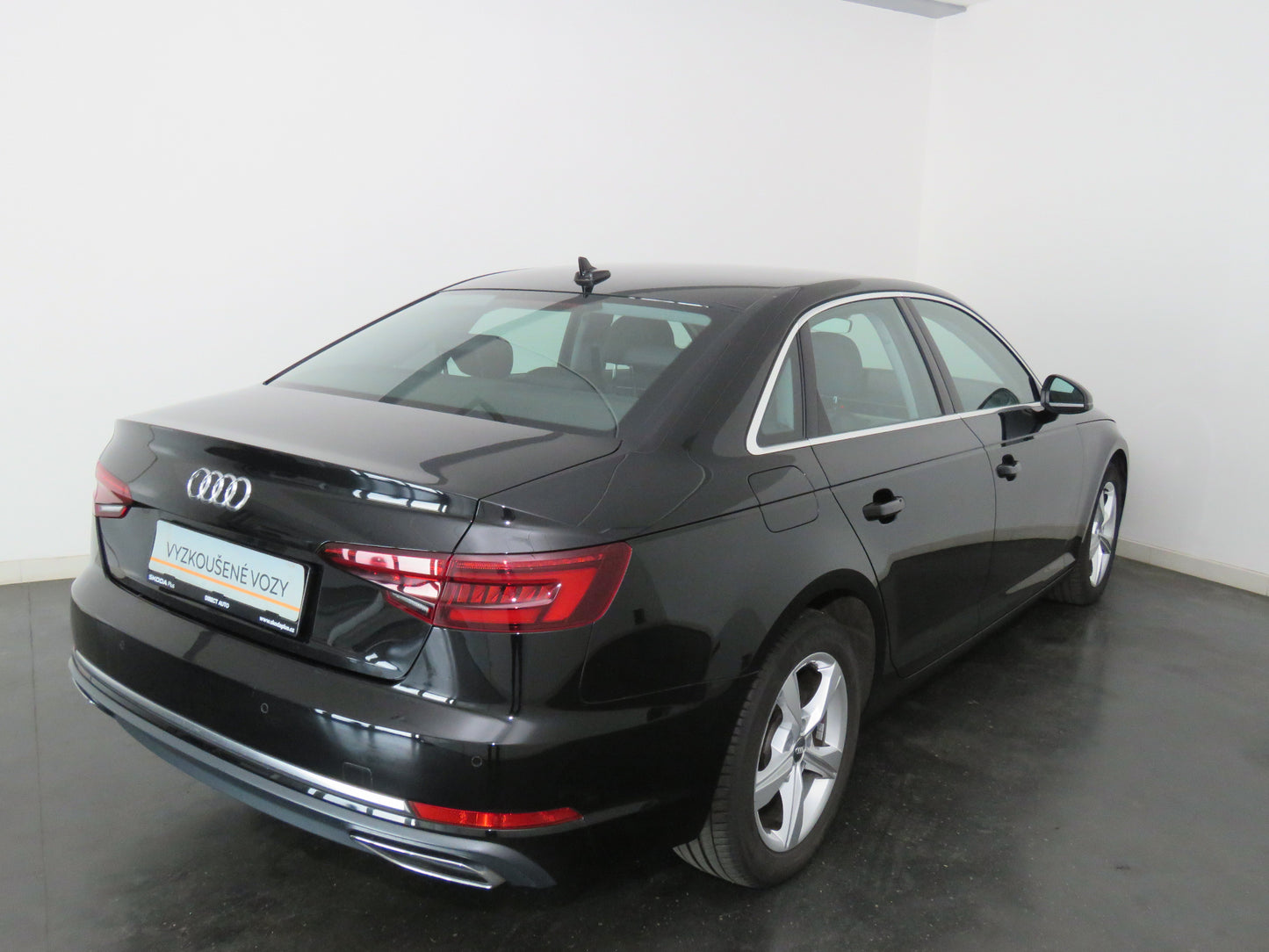 Audi A4 2.0 TDI 110kW DSG S tronic Business Edition 35