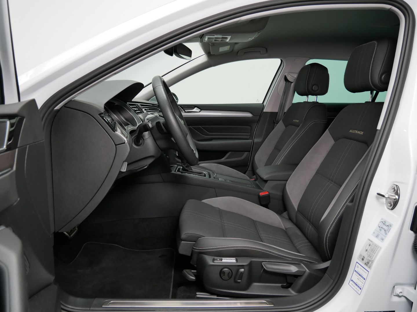 Volkswagen Passat ALLTRACK 2.0 TDI/147 kW/DSG/4M/TAŽNÉ/LED/EL.VÍKO/K