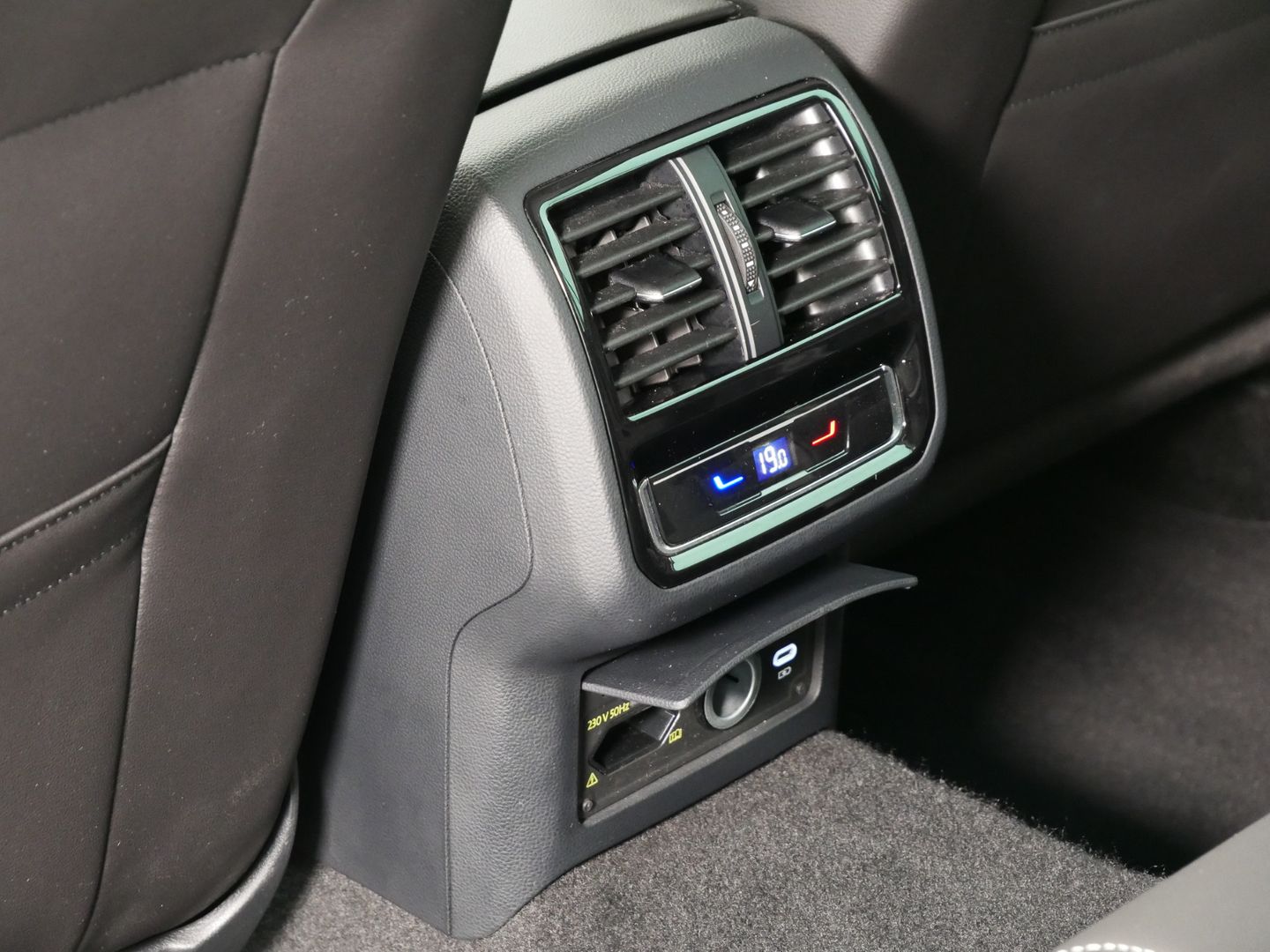 Volkswagen Passat ALLTRACK 2.0 TDI/147 kW/DSG/4M/TAŽNÉ/LED/EL.VÍKO/K