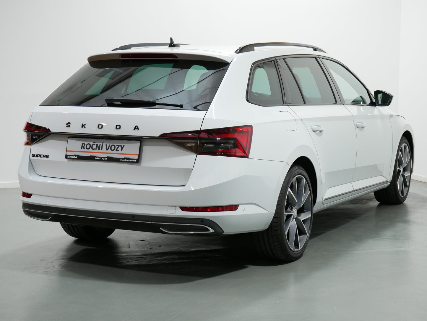 Škoda Superb 2.0 TDI/110kW/DSG/SPORTLINE/TAŽNÉ/MATRIX