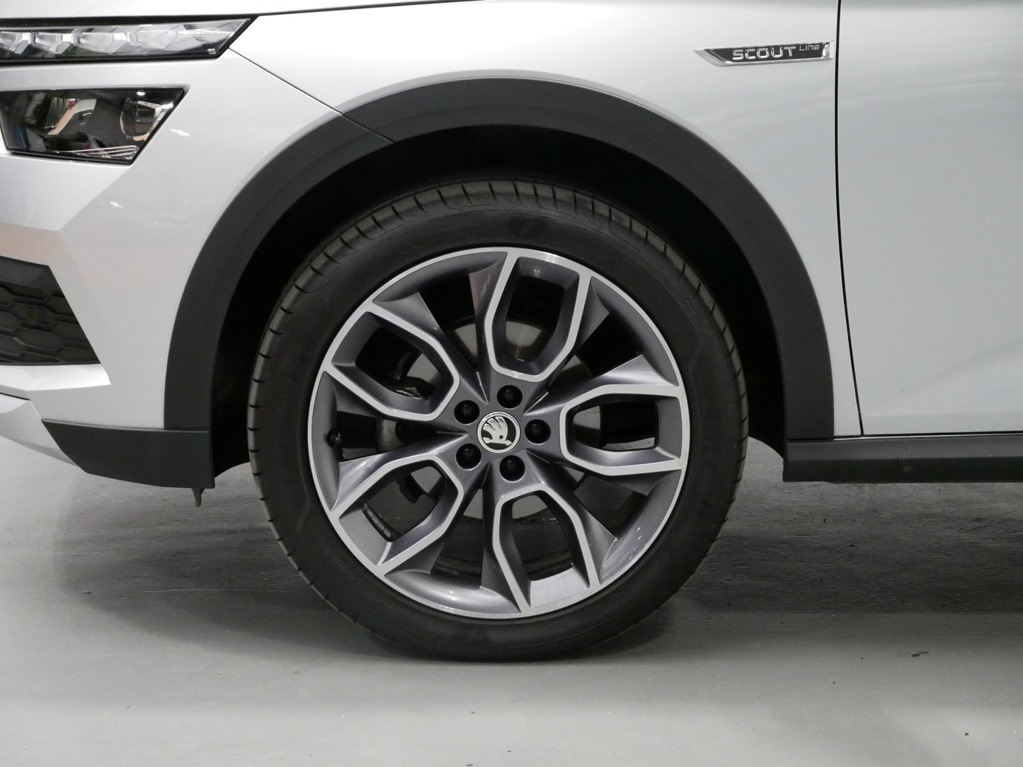 Škoda Kamiq 1.5 TSI/110kW/SCOUT/DPH/KAMERA