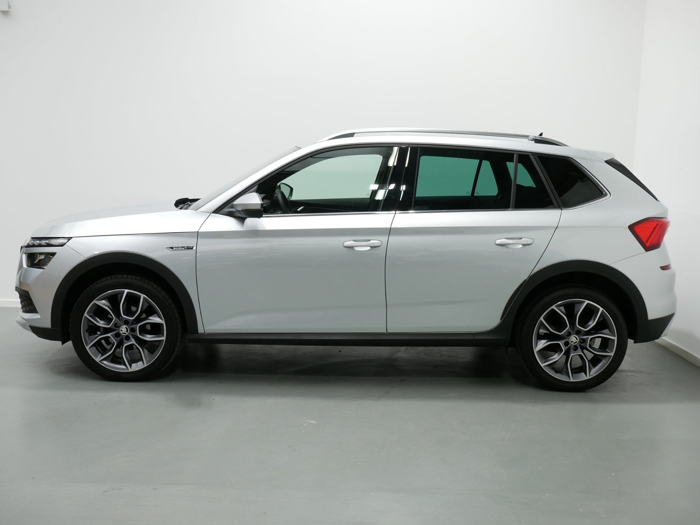 Škoda Kamiq 1.5 TSI/110kW/SCOUT/DPH/KAMERA