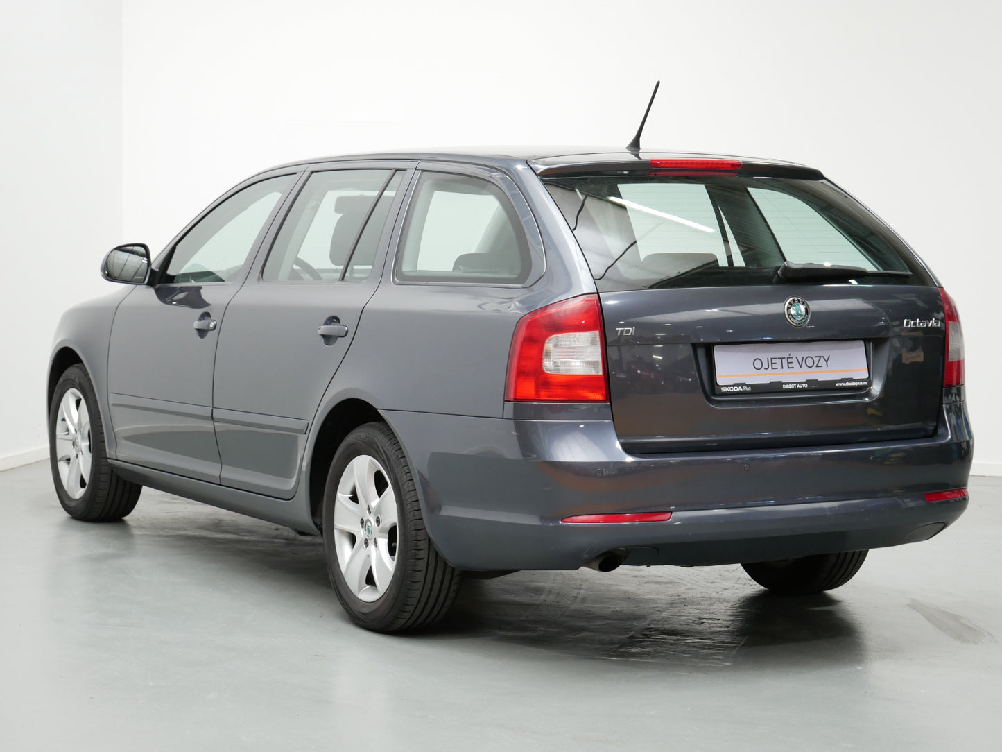Škoda Octavia 1.6 TDI/77kW/AMBI+/KLIMA/TEMPOMAT