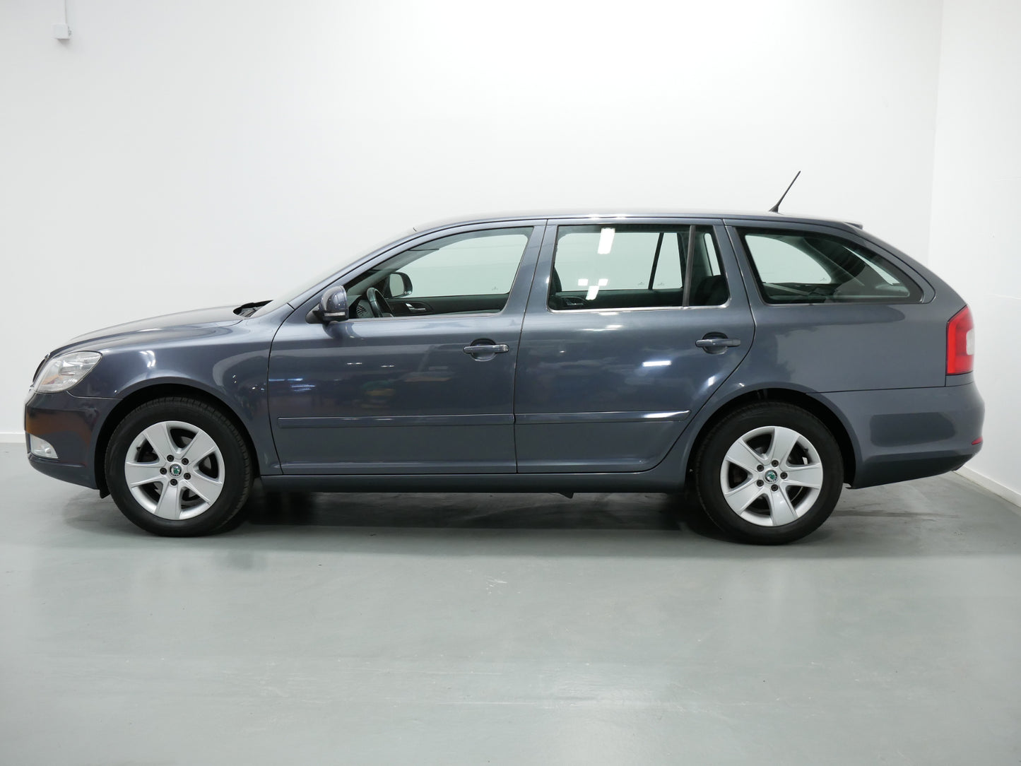 Škoda Octavia 1.6 TDI/77kW/AMBI+/KLIMA/TEMPOMAT