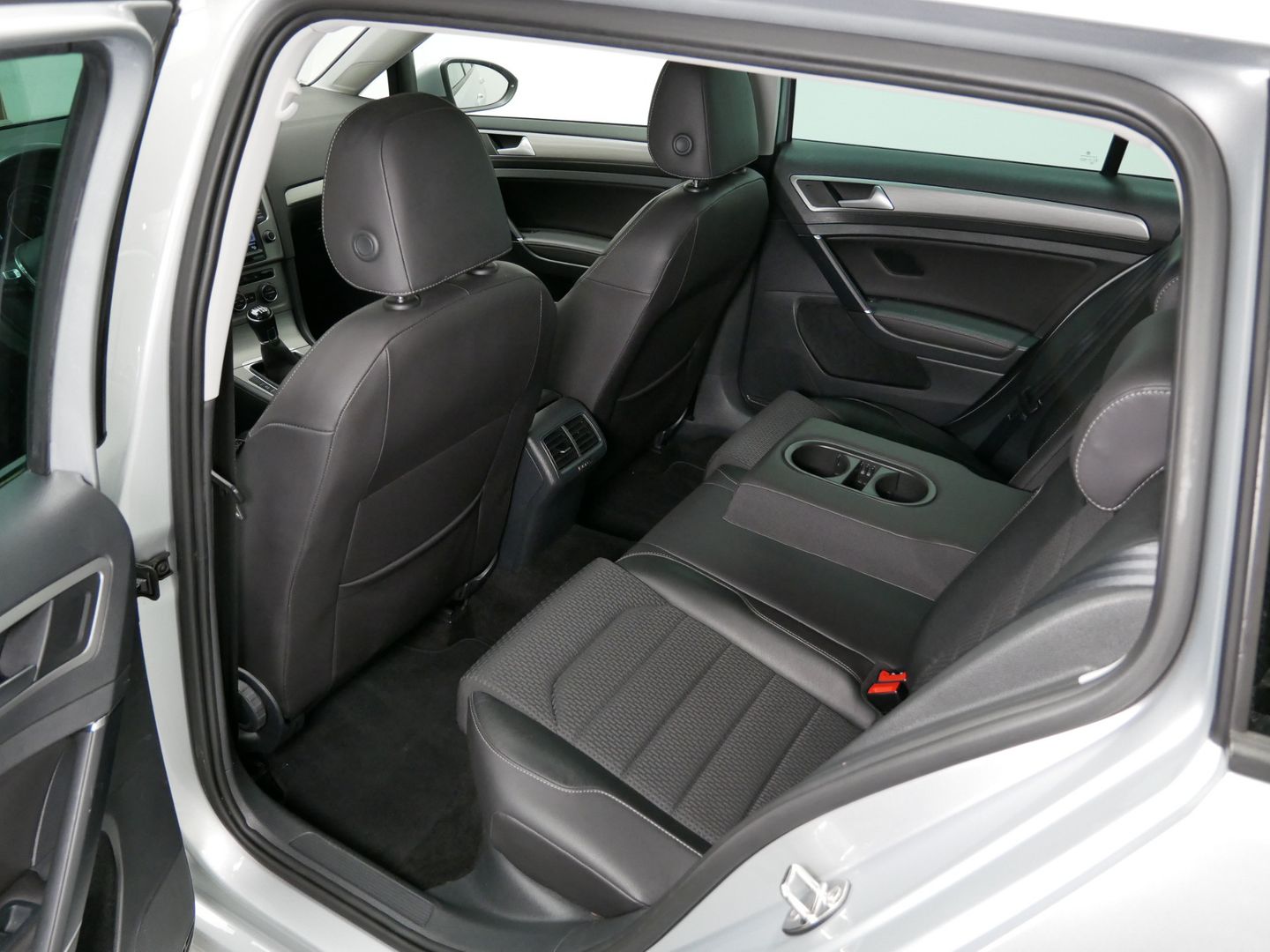 Volkswagen Golf 2.0 TDI/TAŽNÉ/XENON/ATRAKTIVNÍ/NAVI/MASÁŽ/DPH
