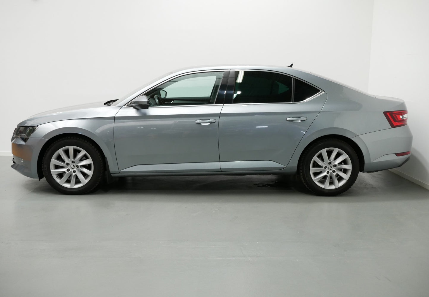 Škoda Superb 1.8 TSI/132kW/DSG/XENON/SERVIS/CZ/EL.SEDÁK