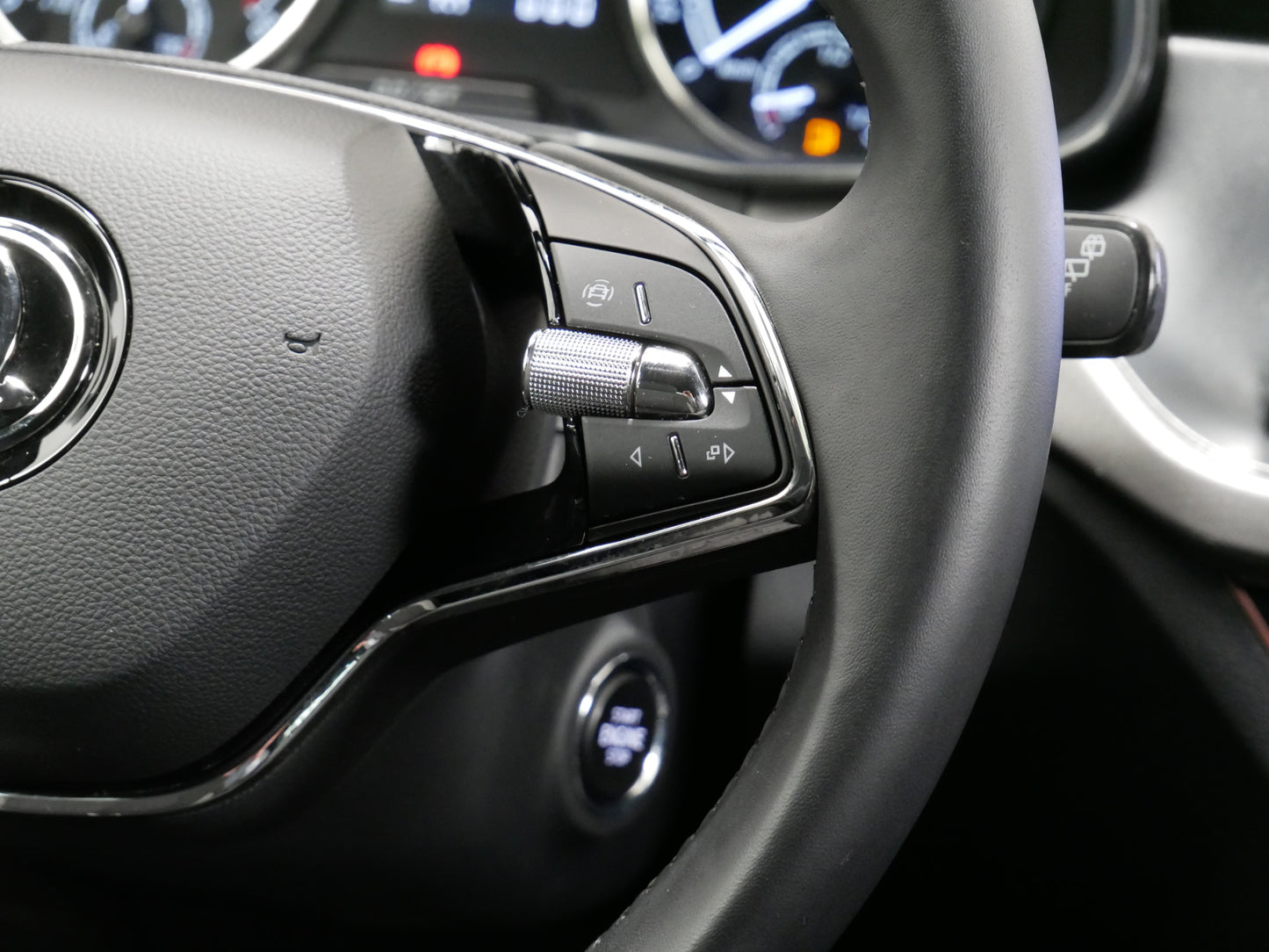 Škoda Scala 1.5 TSI/STYLE/TAŽNÉ/KAMERA/LED
