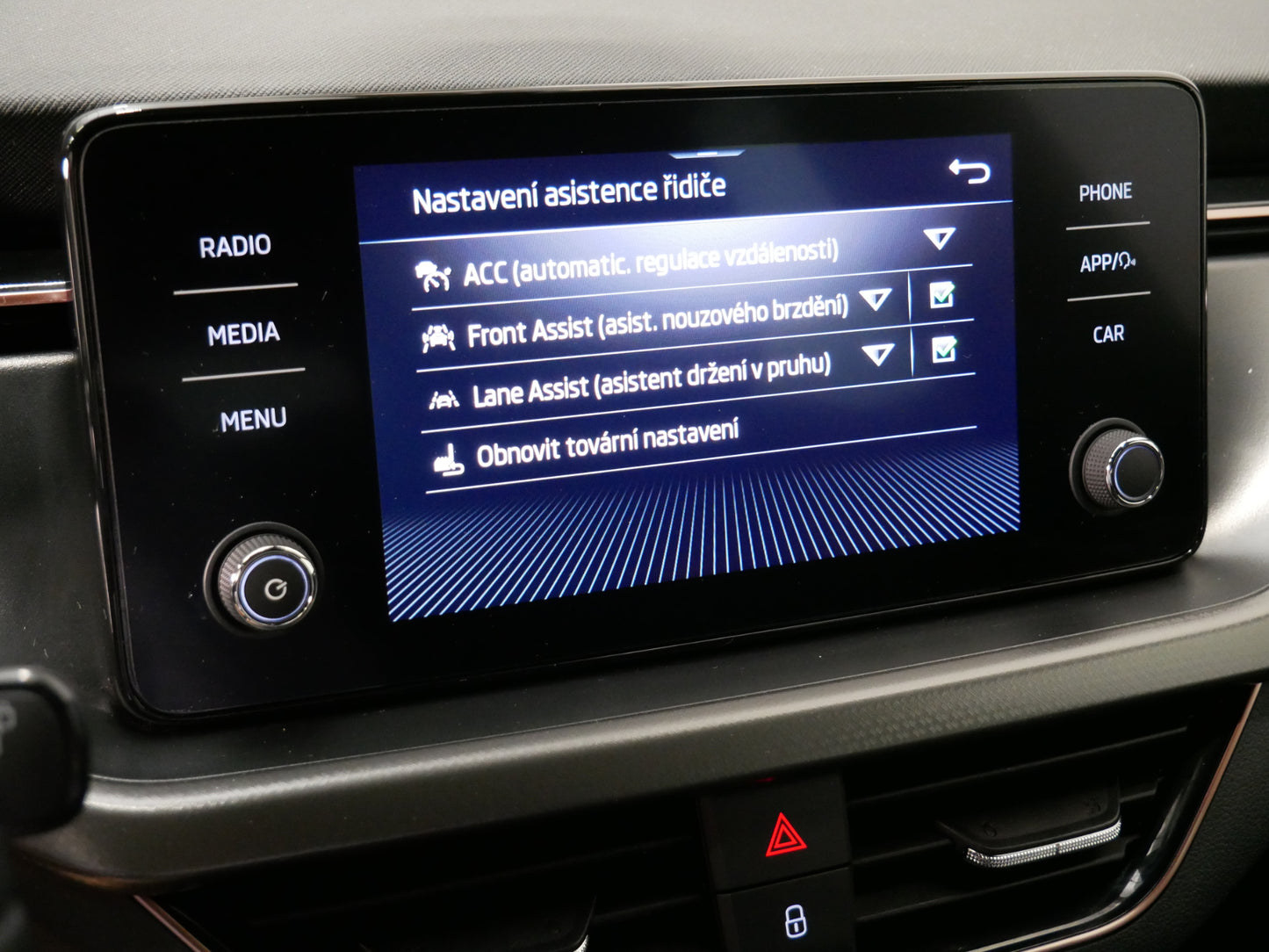 Škoda Scala 1.5 TSI/STYLE/TAŽNÉ/KAMERA/LED