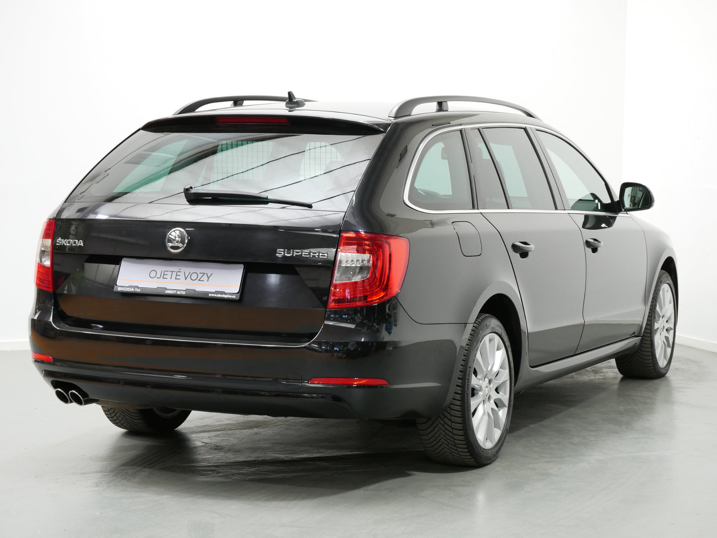 Škoda Superb 2.0 TDI/125 kW/DSG/XENONY/NAVIGACE/17"ALU