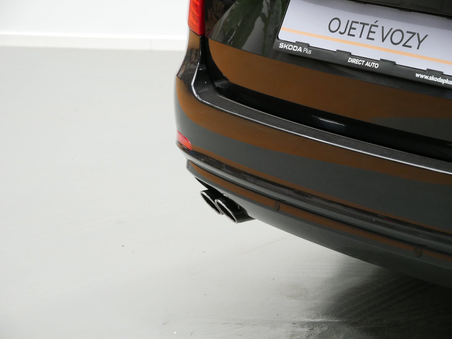 Škoda Superb 2.0 TDI/125 kW/DSG/XENONY/NAVIGACE/17"ALU