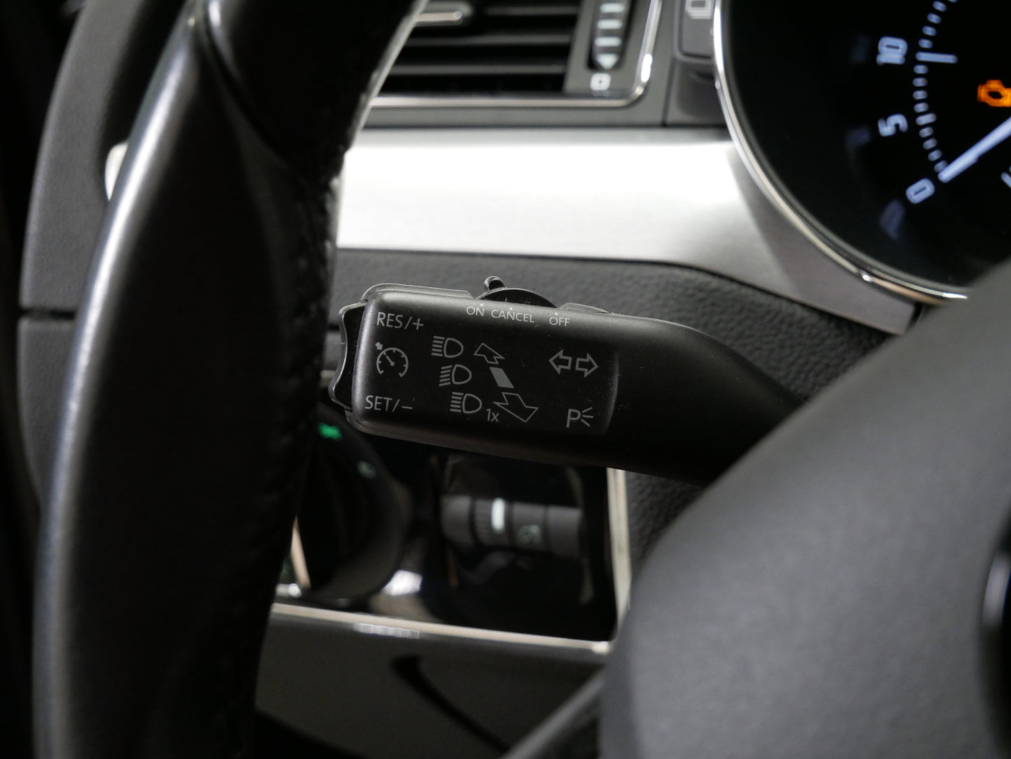 Škoda Superb 2.0 TDI/125 kW/DSG/XENONY/NAVIGACE/17"ALU