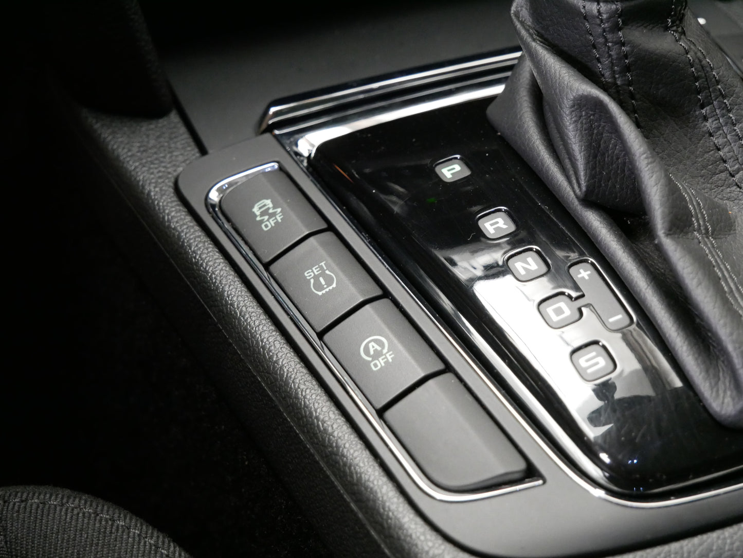 Škoda Superb 2.0 TDI/125 kW/DSG/XENONY/NAVIGACE/17"ALU
