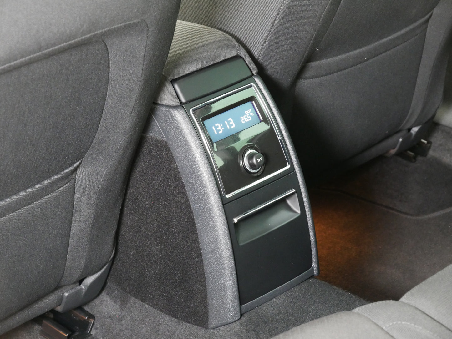 Škoda Superb 2.0 TDI/125 kW/DSG/XENONY/NAVIGACE/17"ALU
