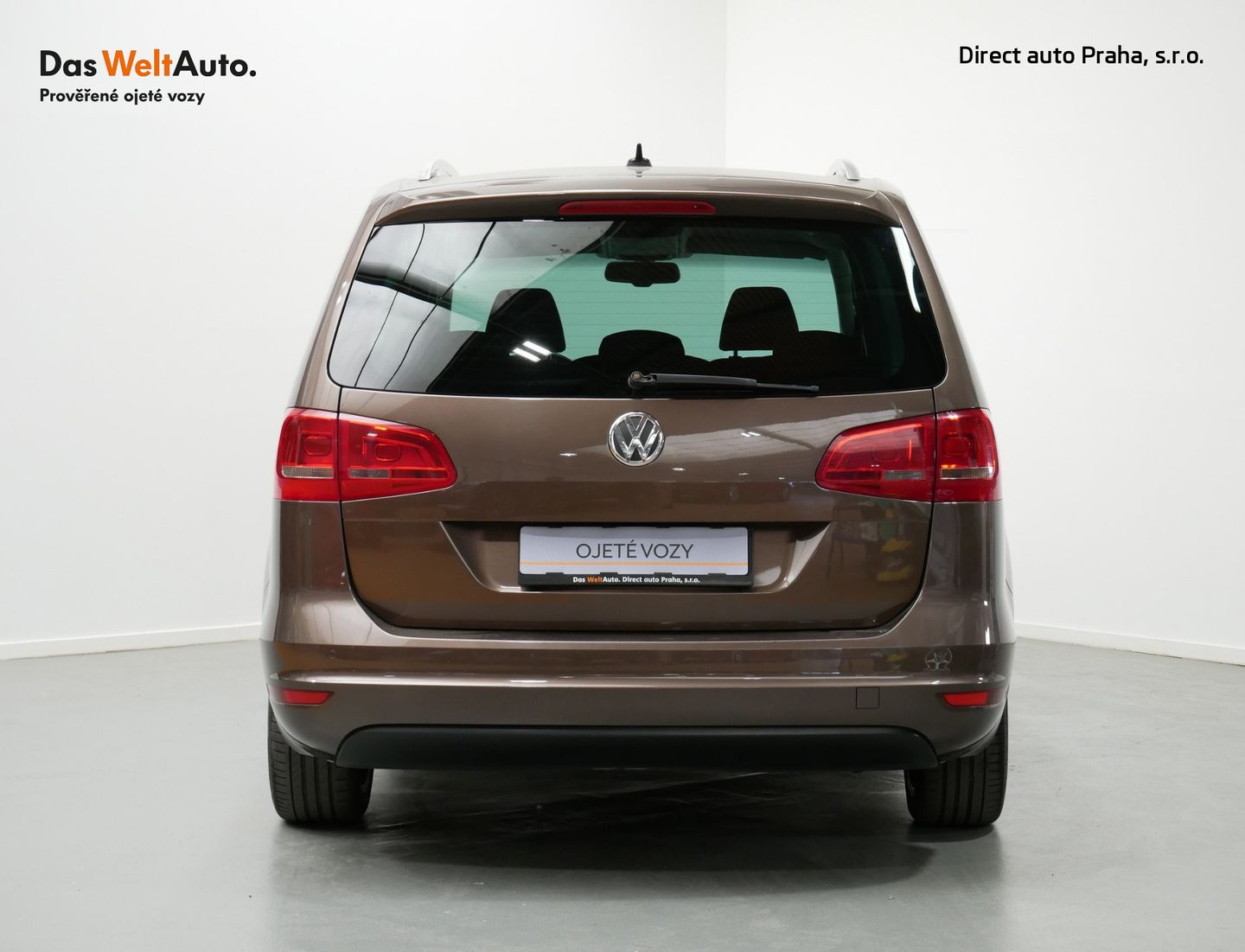 Volkswagen Sharan 2.0 TDI/125kW/DSG/DYNAUDIO/NAVI/EL.VÍKO+DVEŘE/NAVI