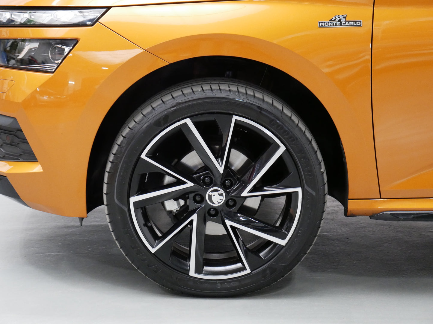 Škoda Kamiq DSG/MonteCarlo/PANORAMA/KAMERA/CZ/DPH